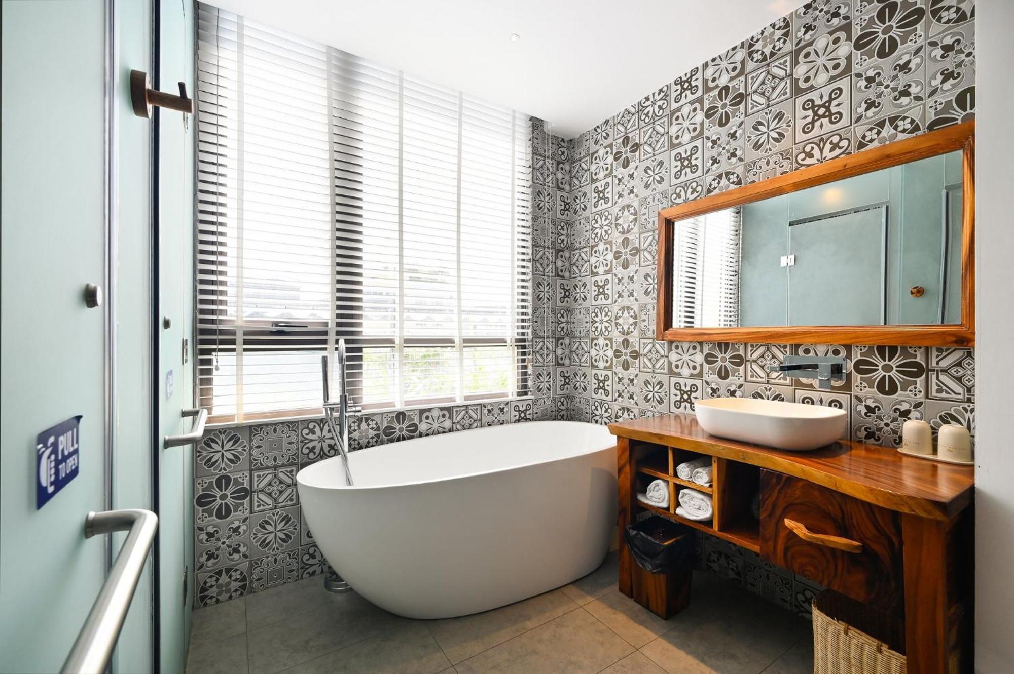 Khách sạn Sky Gem 4*